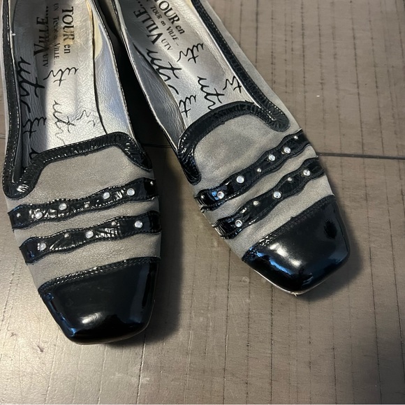 Un Tour en Ville made in Paris France Grey Black Leather Slip-on heel Flats EU40 - Picture 9 of 11